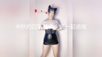 养猫的女人，屁股确实大