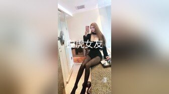 颜值辣妹全程露脸激情大秀直播，揉奶玩逼自慰呻吟特写给狼友看，穿上性感的黑丝诱惑黄瓜自慰，最后还给吃了