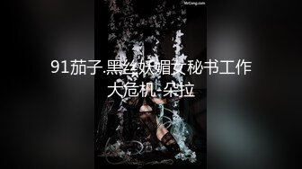 深夜极品小萝莉，JK装扎起双马尾，边操边揉阴蒂持续输出，受不了啊啊叫高潮多次