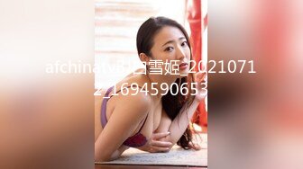 武汉高颜值女神Ts兮兮 - 瘦瘦小小的弟弟既然有着巨无霸，说喜欢看我穿高跟鞋丝袜，一嘴无法全部吞下，弟弟的鸡巴含着真的好爽！