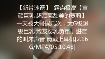  今日推荐长相超清纯兔牙邻家妹妹，在家无聊全裸诱惑，翘起圆润美臀扭动