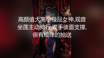 美女护士大鸡巴没有操爽，当着男友的面自摸